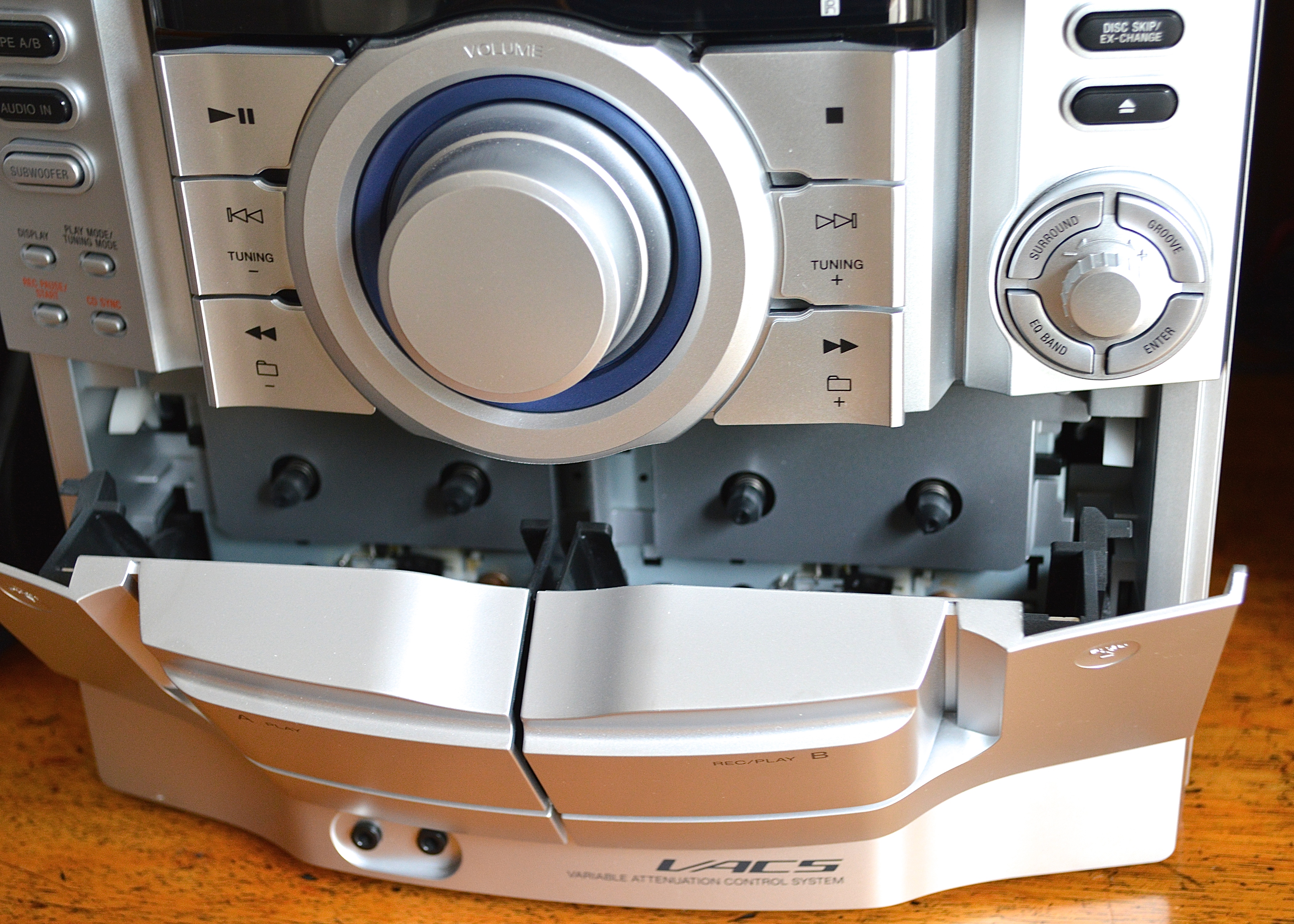 Sony 3 Disc and MP3 Stereo with Speakers and Subwoofer