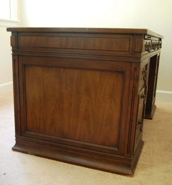Sligh Furniture Leather Top Desk