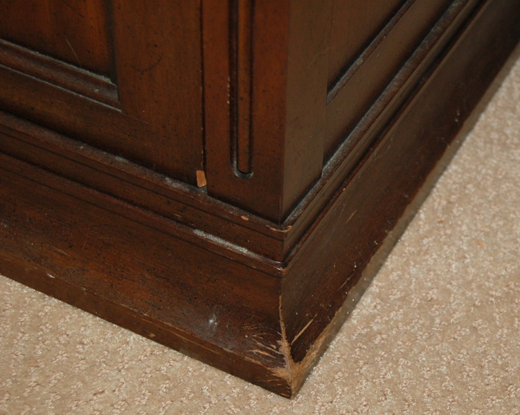 Sligh Furniture Leather Top Desk