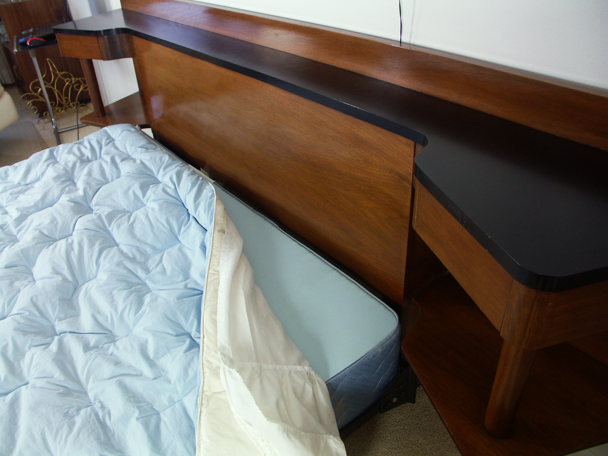 Mid Century Modern American of Martinsville Headboard and Frame