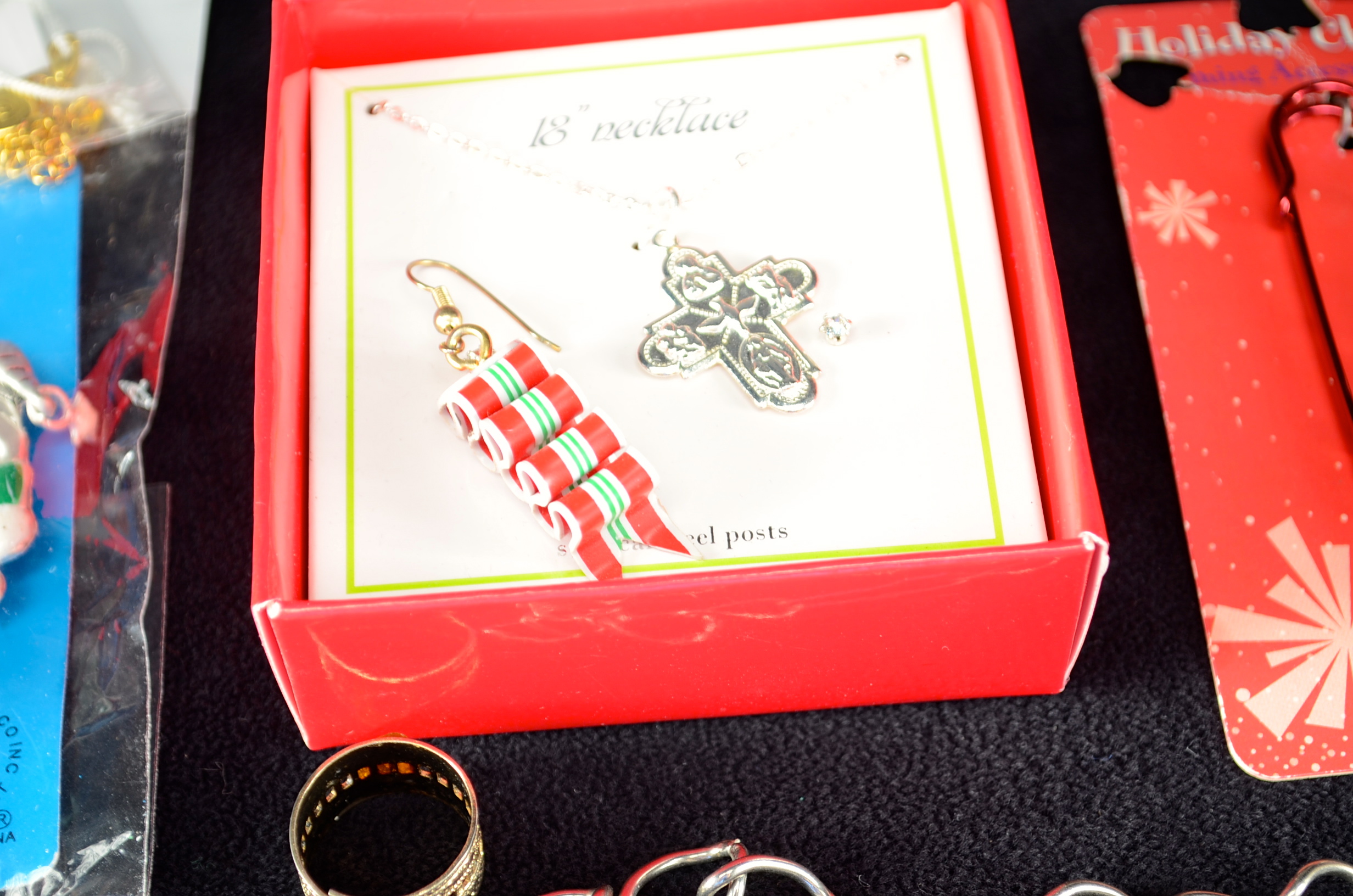 Large Lot of Jewelry and Jewelry Parts 