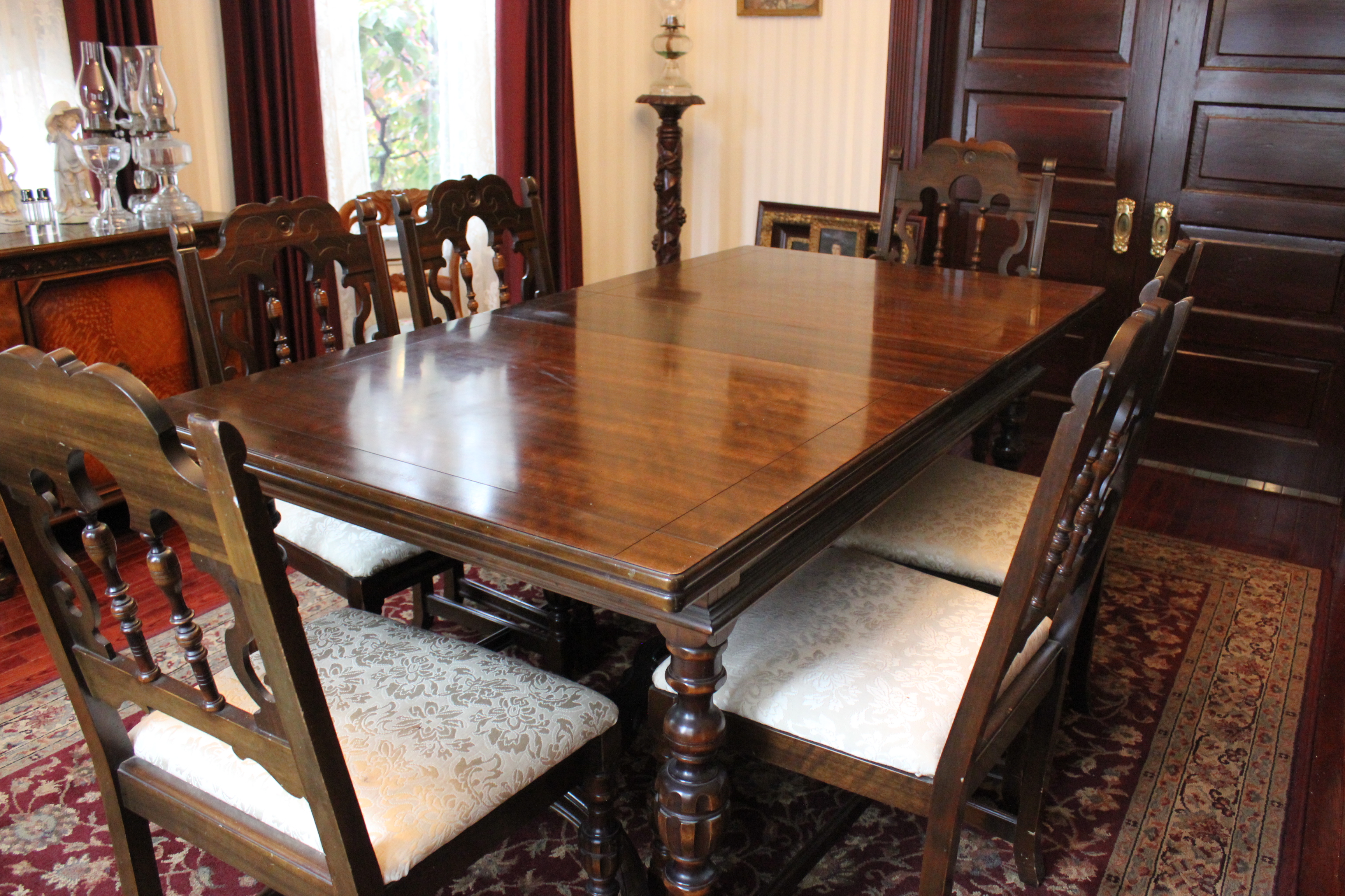 Tudor Style Dining Room Table and Chairs 