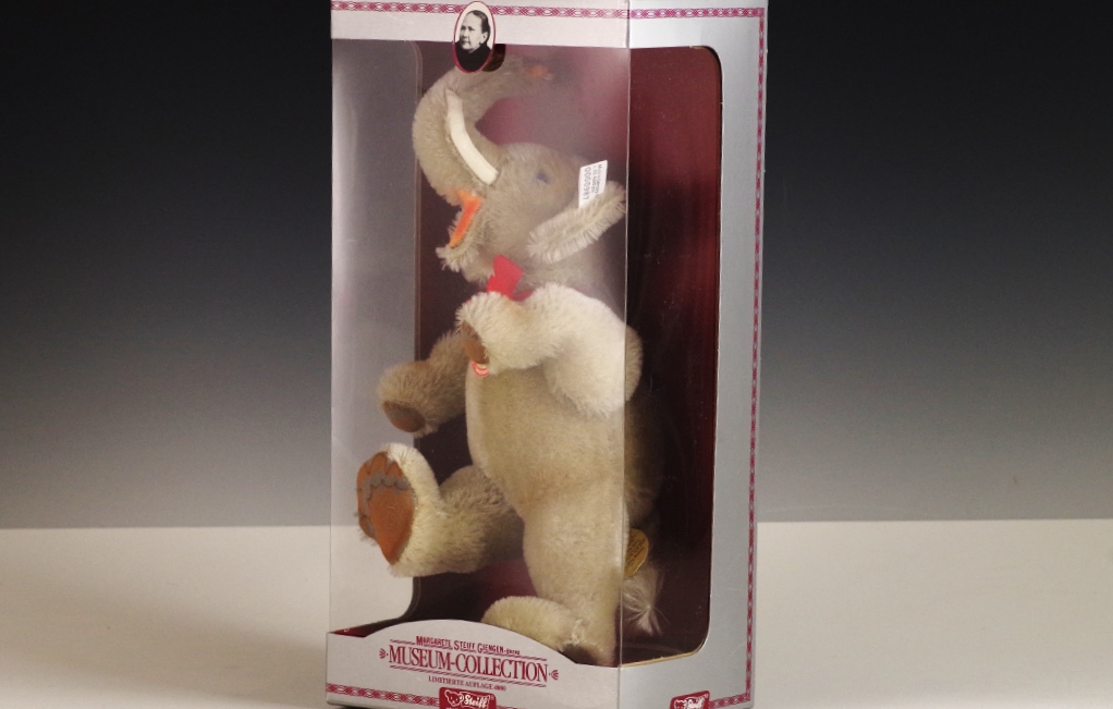 Steiff Limited Museum Edition Replica of 1932 'Jumbo' Elephant