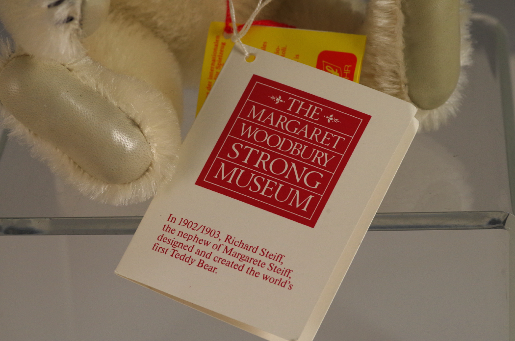 Steiff Limited Edition 1985 Replica of the Original 'Teddy'