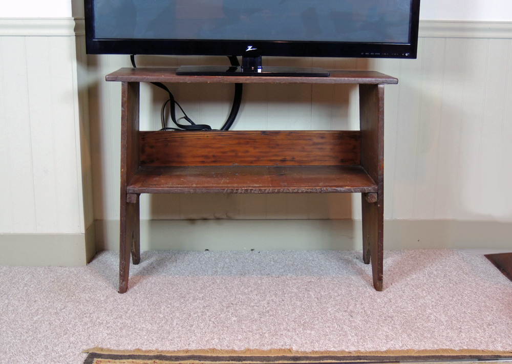 Wooden Bucket Bench Shelf