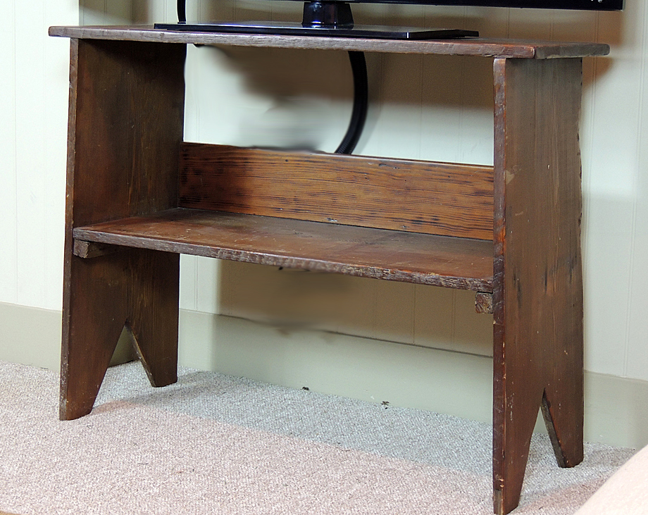 Wooden Bucket Bench Shelf
