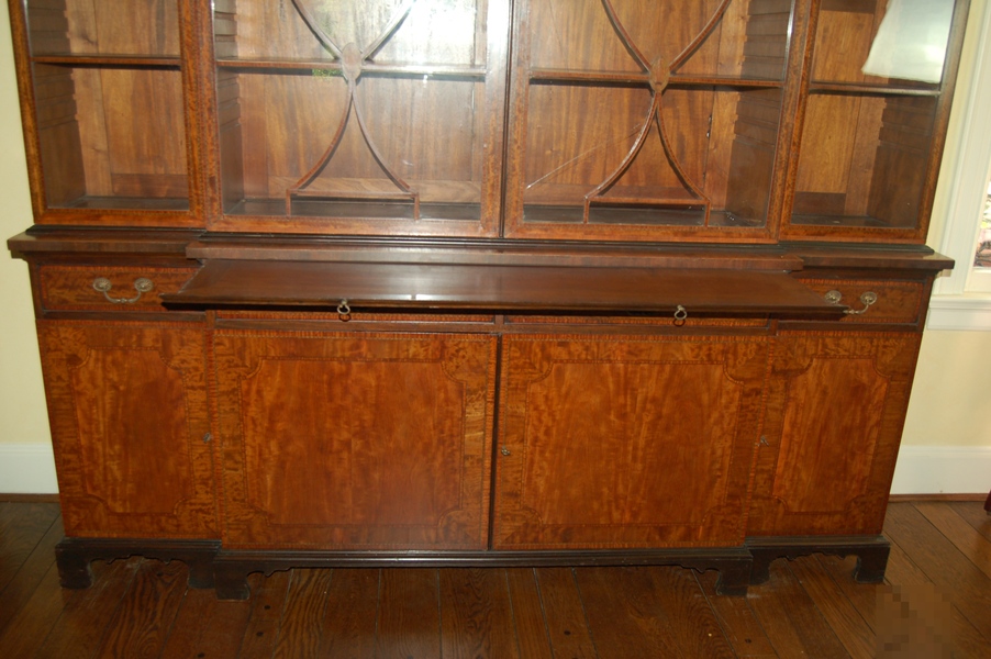Emery Estate China Cabinet in George III Style (Circa 1800s)