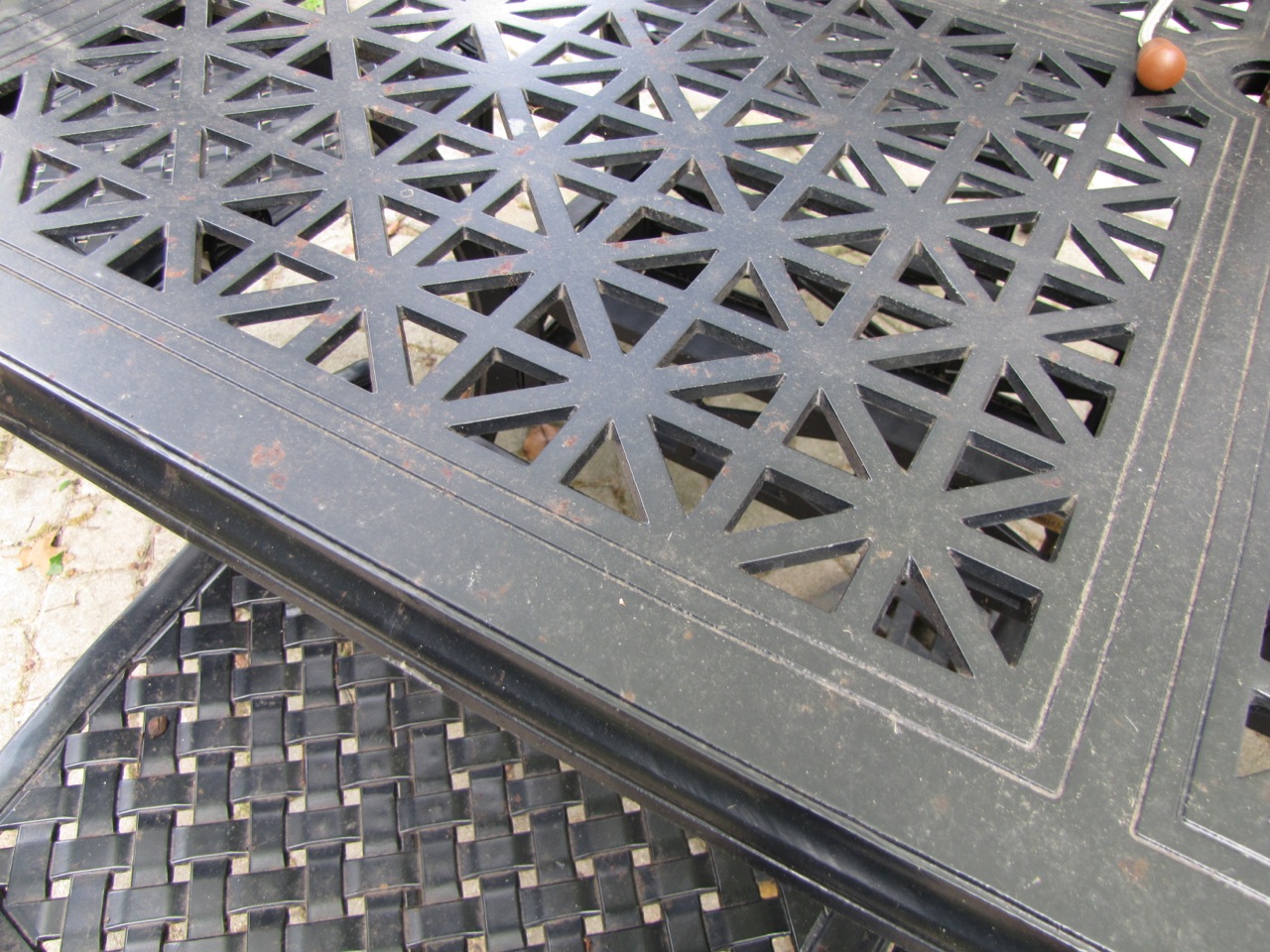 Smith and Hawken Edinborough Patio Dining Table and Chairs 