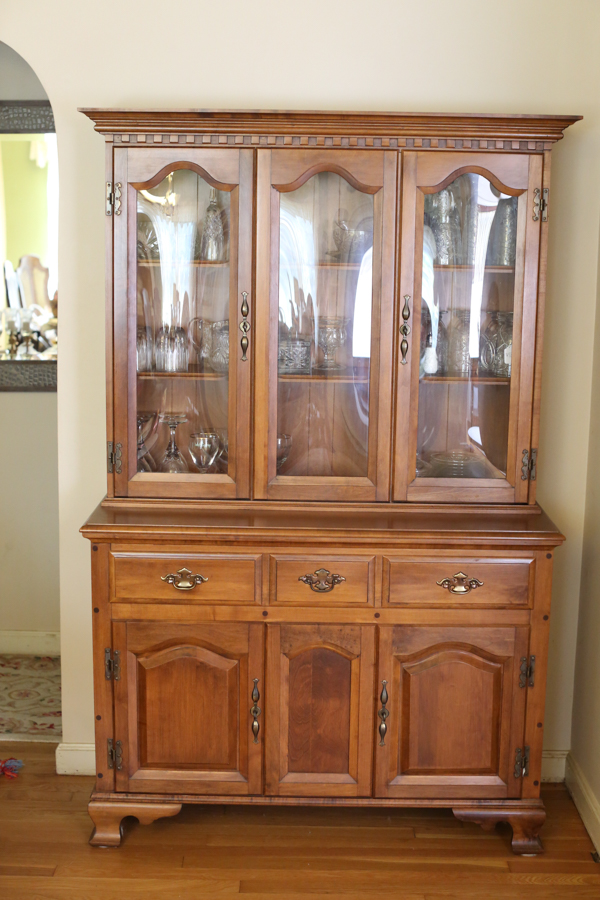 Sprague & Carleton Solid Rock Maple China Cabinet