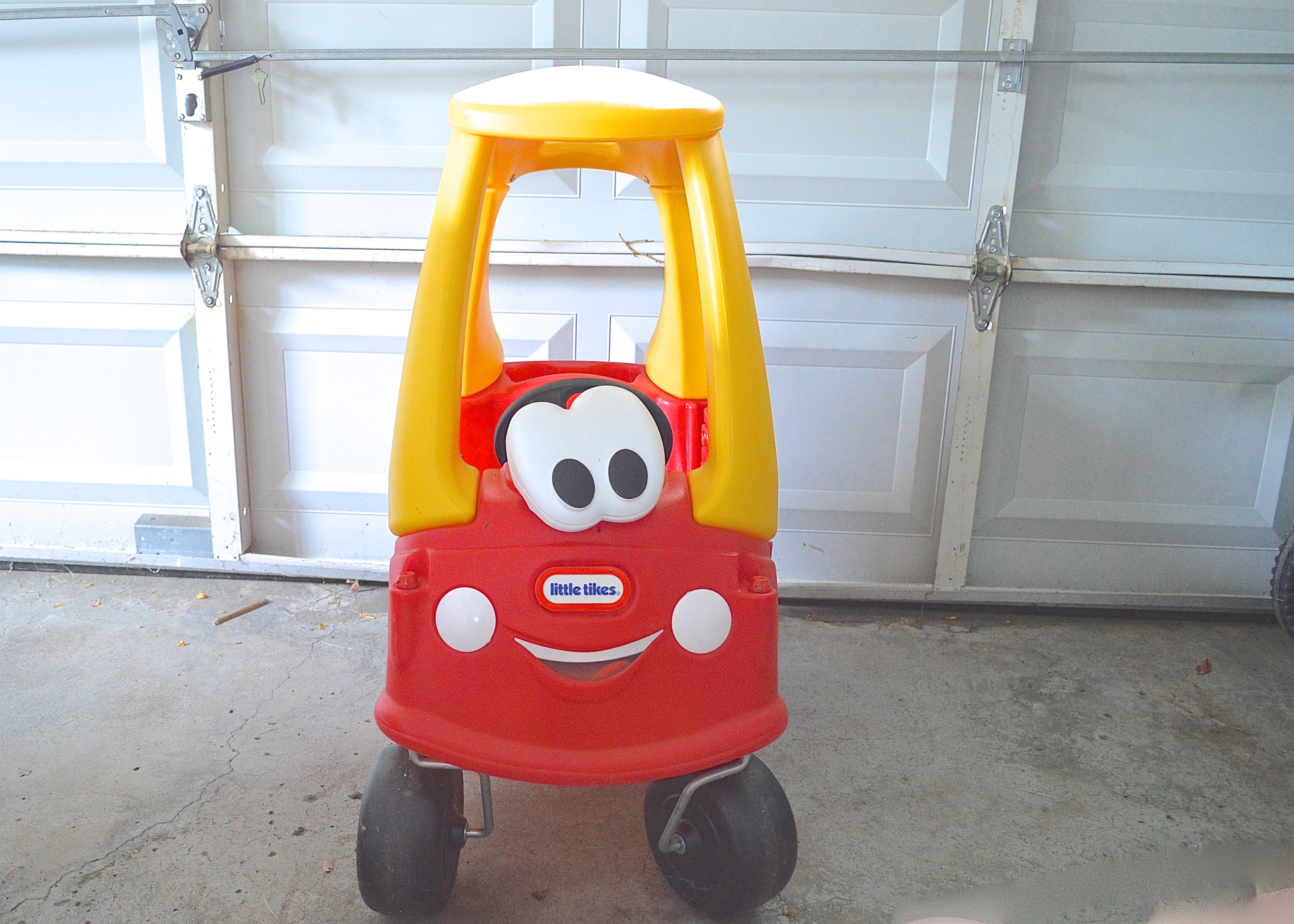 Little Tikes "Cozy Coupe" Plastic Toy Car