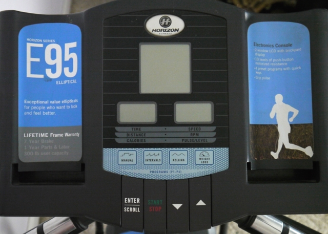 Horizon E95 Elliptical Machine 
