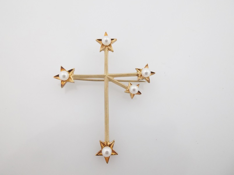 Mikimoto 14K Yellow Gold Cultured Pearl Cross Brooch 