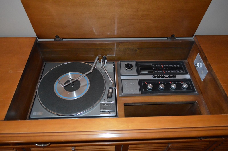 RCA Victor Vintage Stereo cabinet