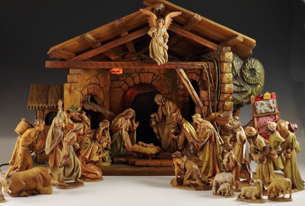 ANRI Hand-Carved Italian Nativity Creche Set