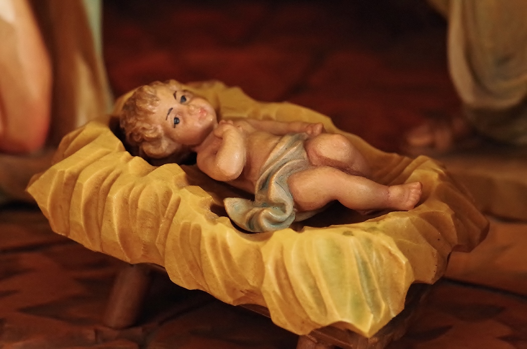 ANRI Hand-Carved Italian Nativity Creche Set