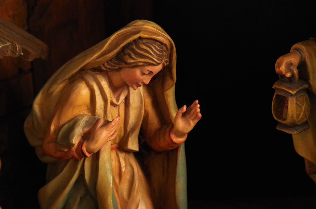 ANRI Hand-Carved Italian Nativity Creche Set