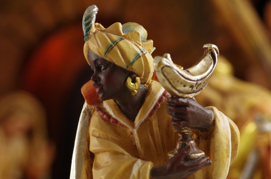 ANRI Hand-Carved Italian Nativity Creche Set