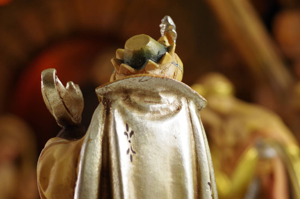 ANRI Hand-Carved Italian Nativity Creche Set