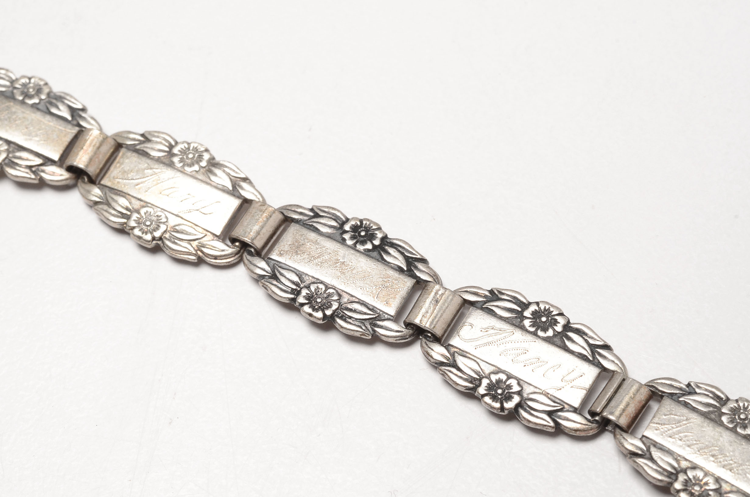 Vintage Sterling Silver "Forget Me Not" Link Bracelet 