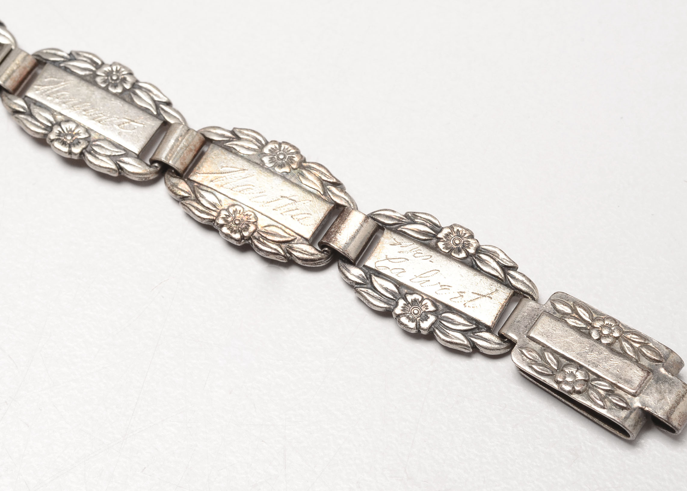 Vintage Sterling Silver "Forget Me Not" Link Bracelet 