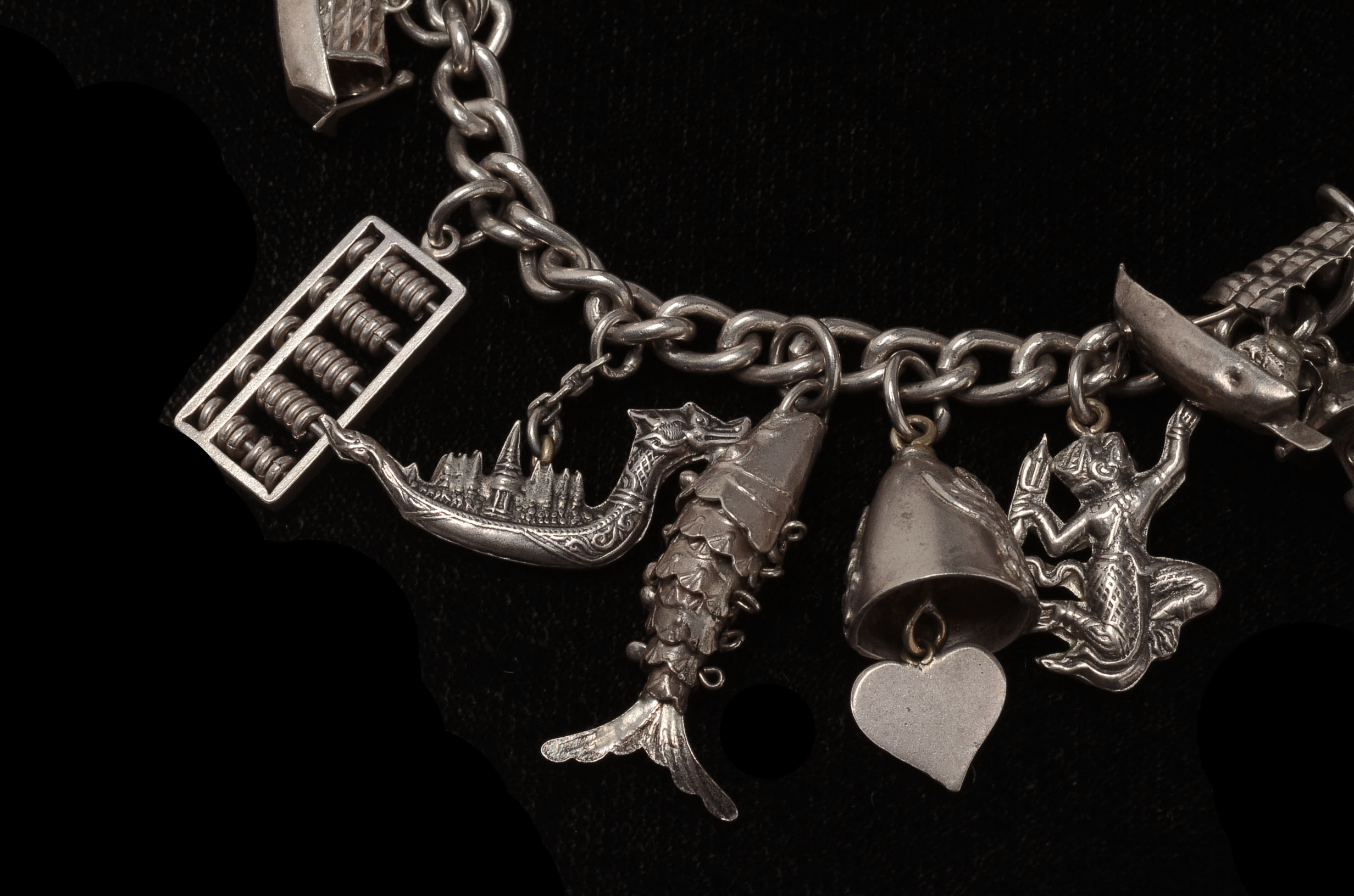 Vintage Sterling Silver Charm Bracelet with Twenty Thai Charms 