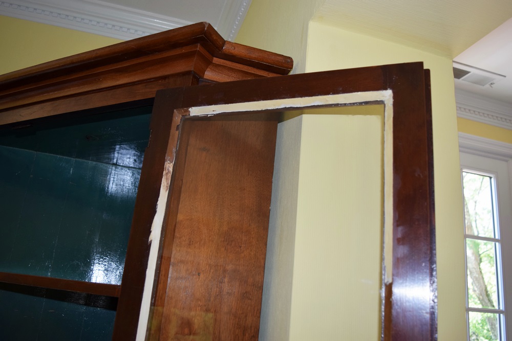 A Handsome 19th Century American Corner Cabinet 