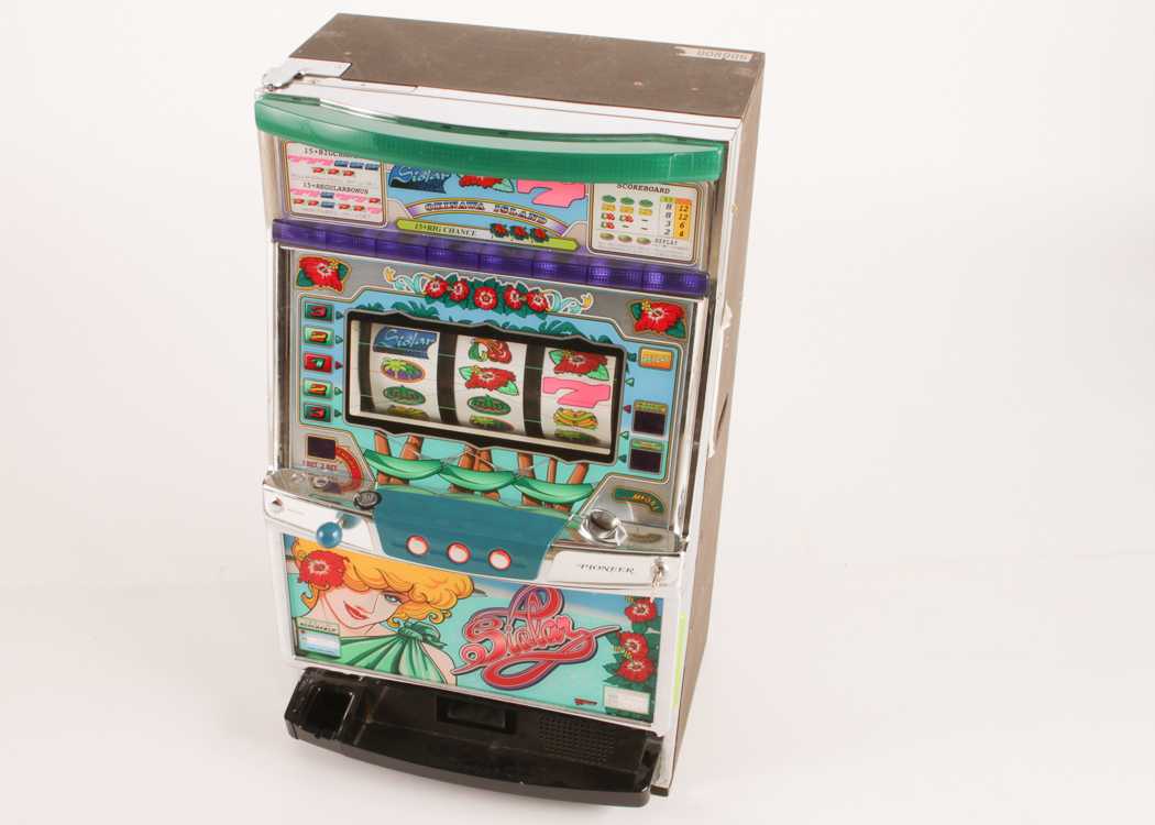 Japanese Token Slot Machine