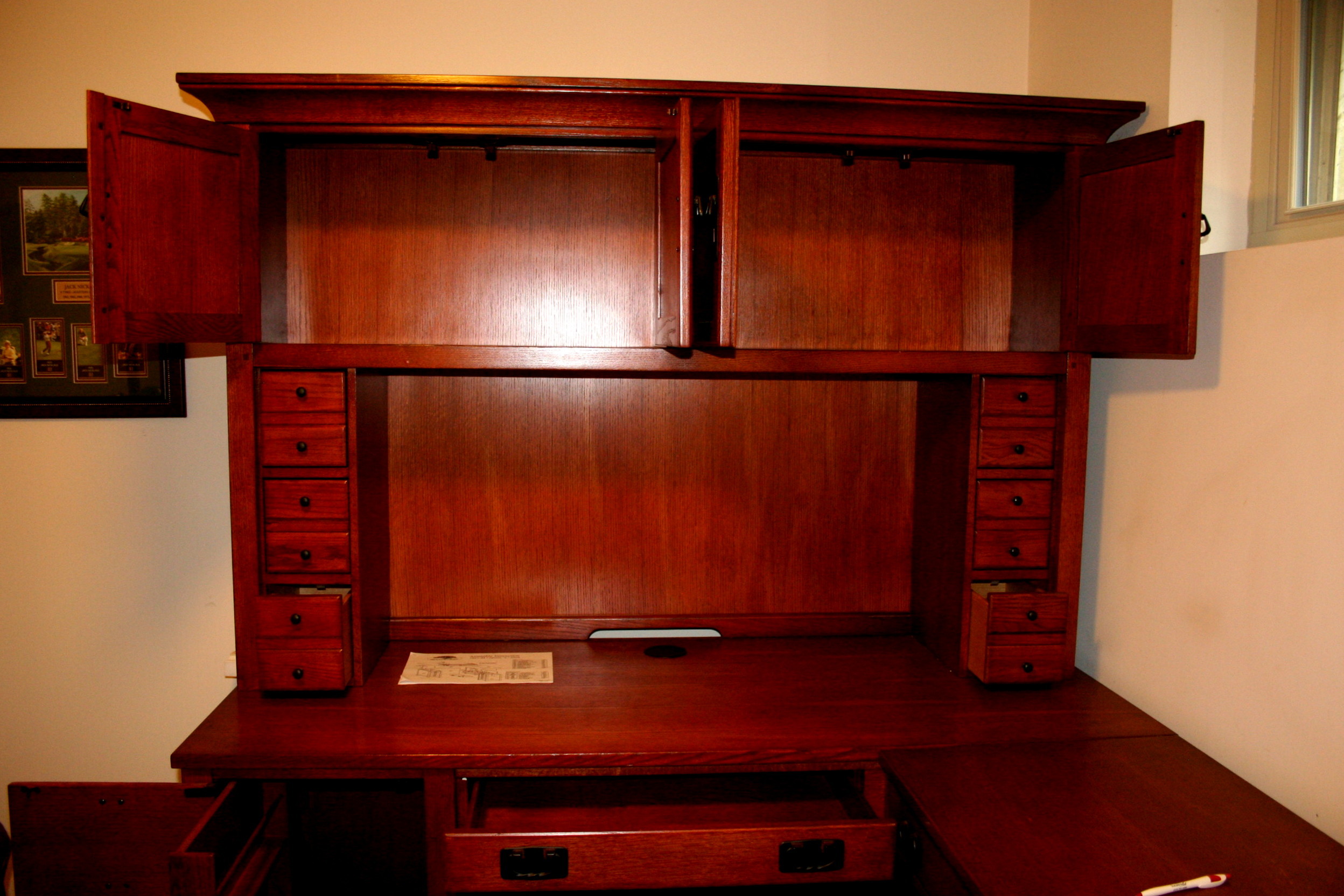 Wynwood L-Shaped Desk and Hutch