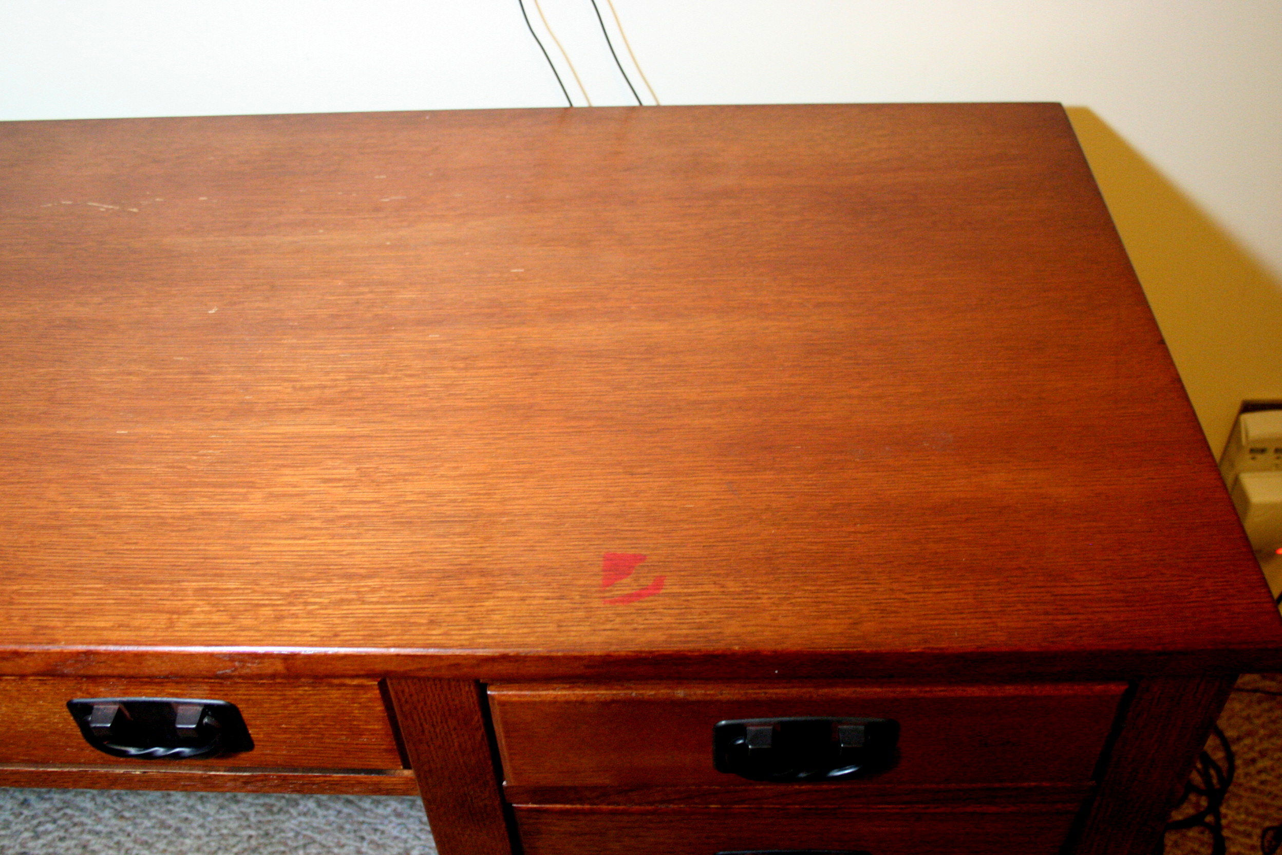 Wynwood L-Shaped Desk and Hutch