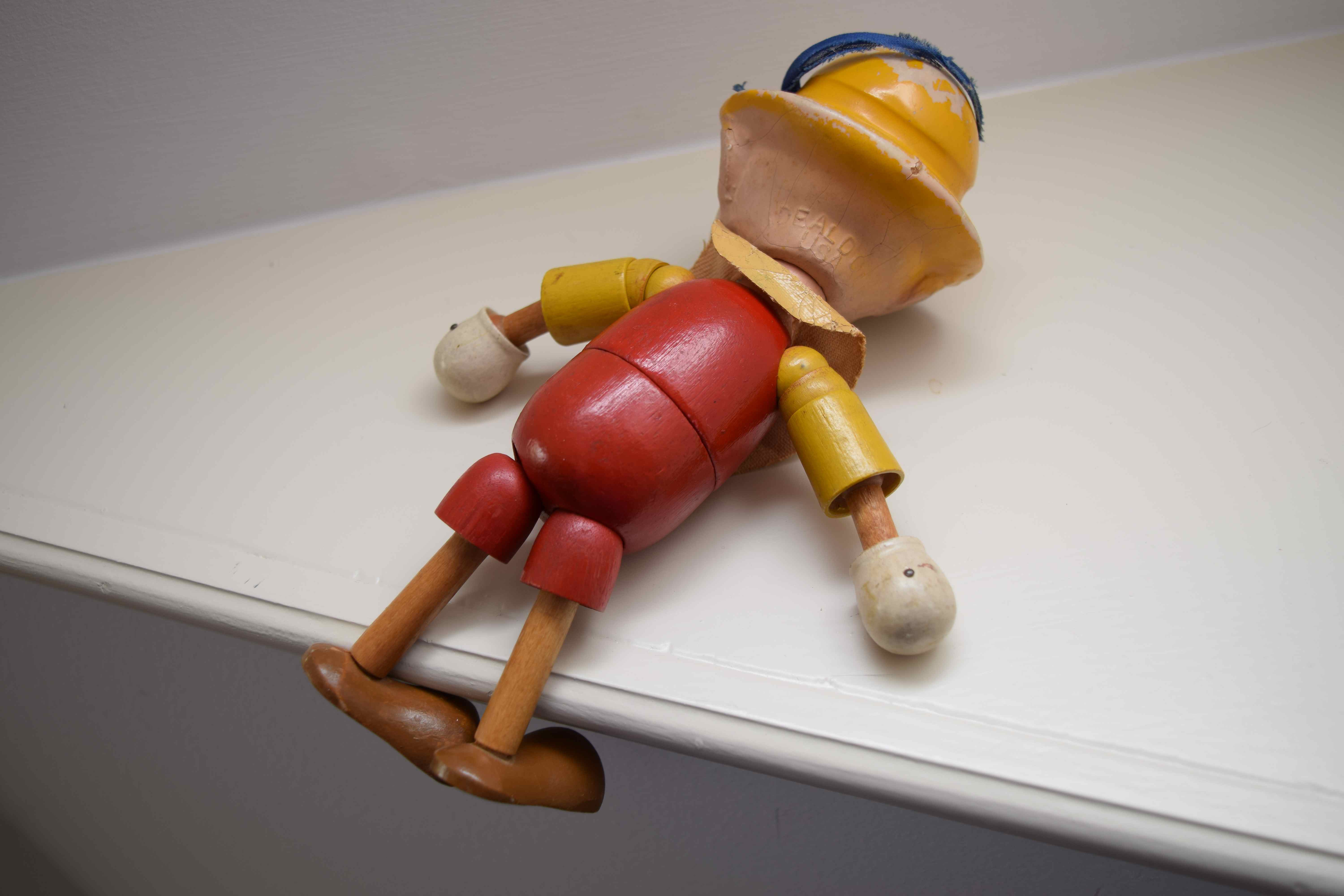 Pinocchio String Toy