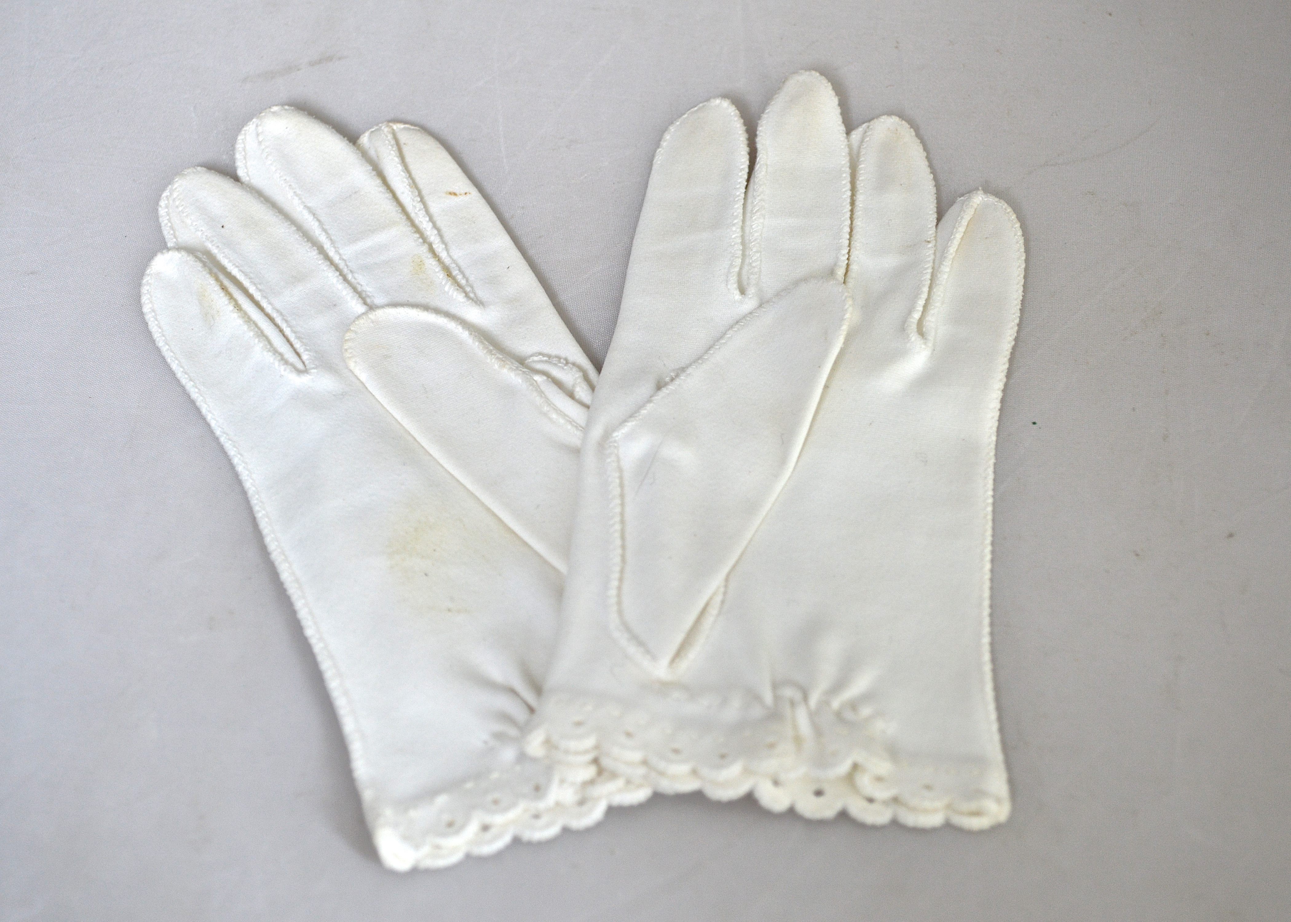 Collection of Women's Fashionable Gloves