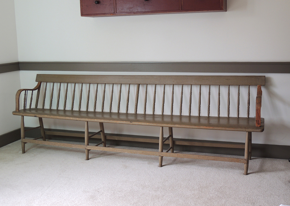 Antique Windsor Deacon's Bench