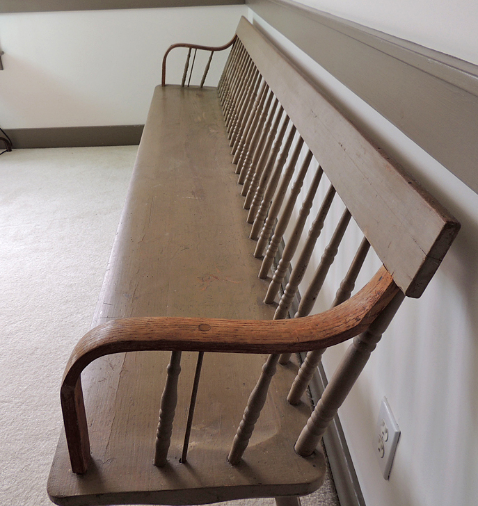 Antique Windsor Deacon's Bench