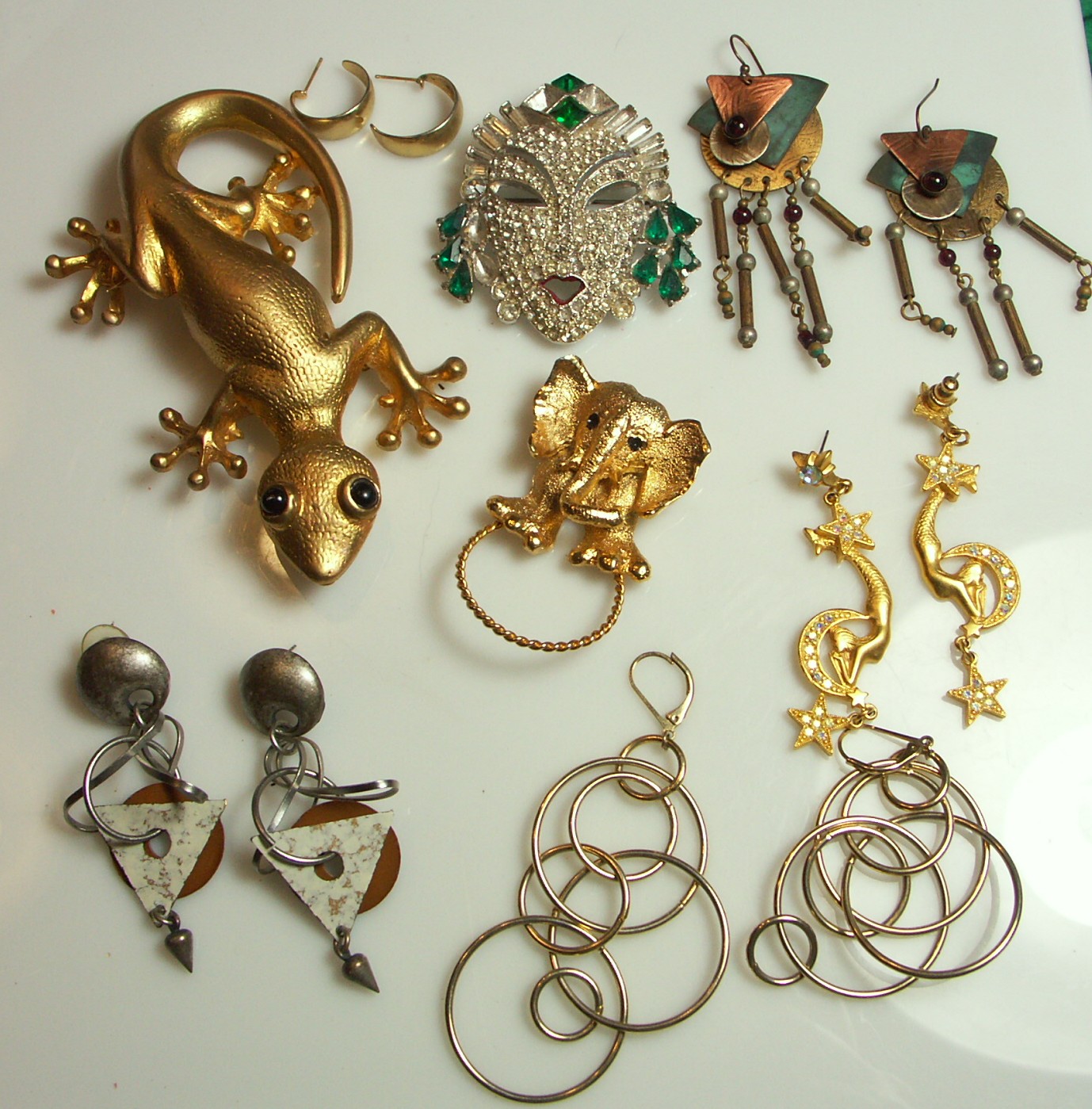 Lot of Fashion Jewelry