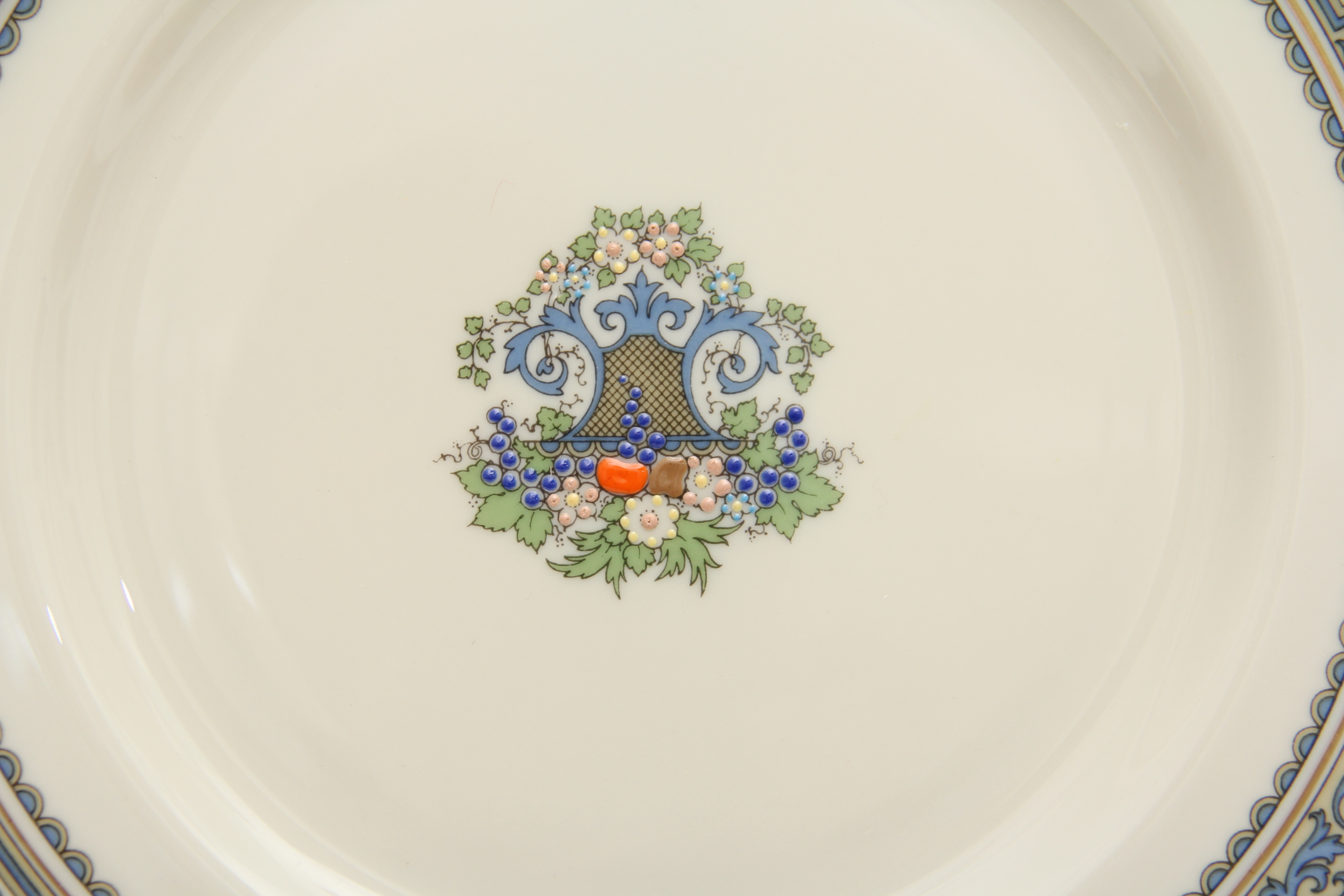 Lenox Presidential Collection China in the "Autumn" Pattern