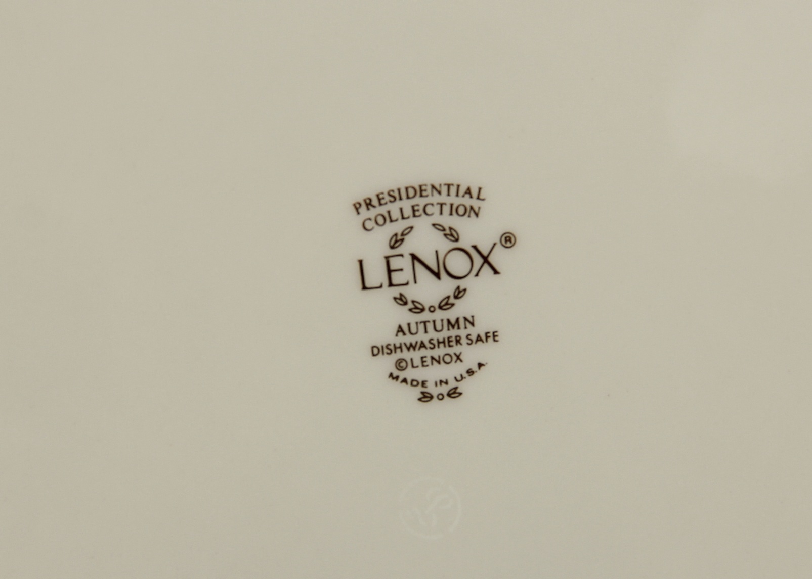 Lenox Presidential Collection China in the "Autumn" Pattern