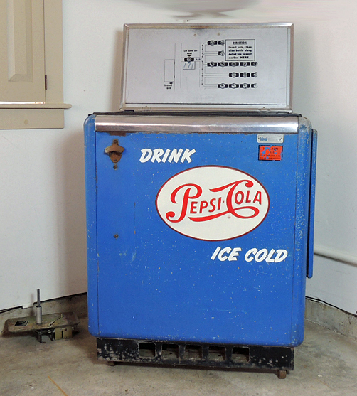 1950s Vintage Pepsi-Cola Vending Machine Cooler
