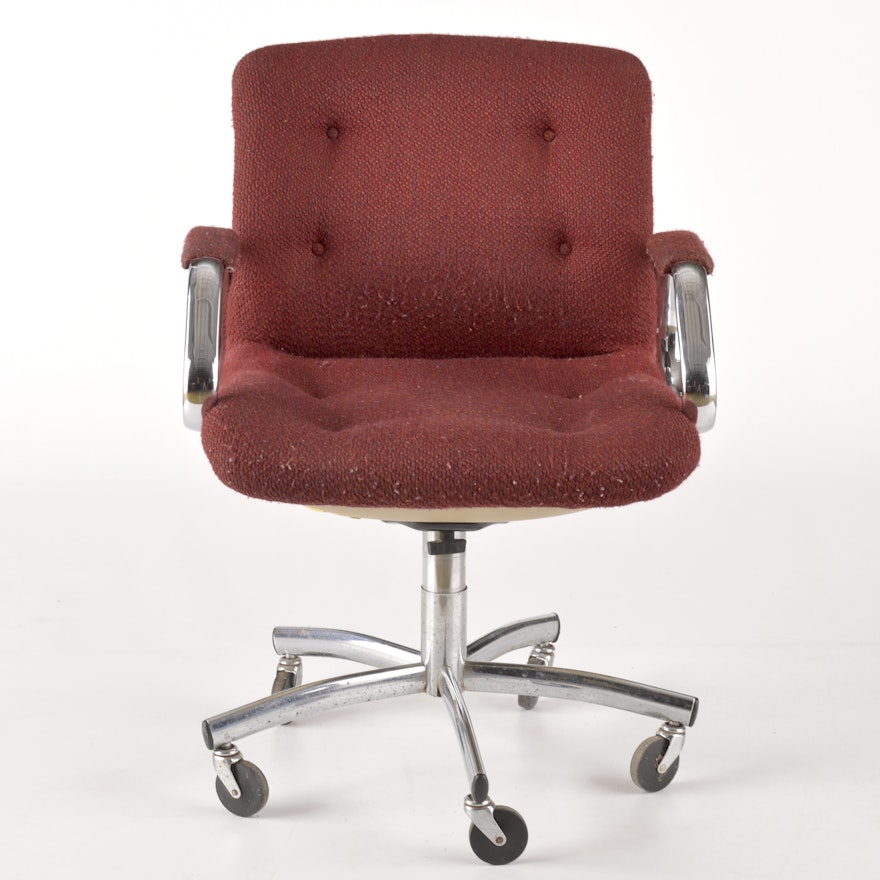 Vintage Steelcase Inc. Swivel Office Chair