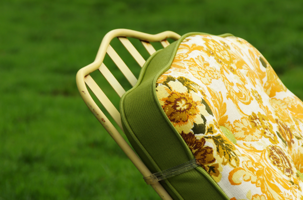 Vintage Wrought Iron Chaise Lounge with Cushion and Side Table