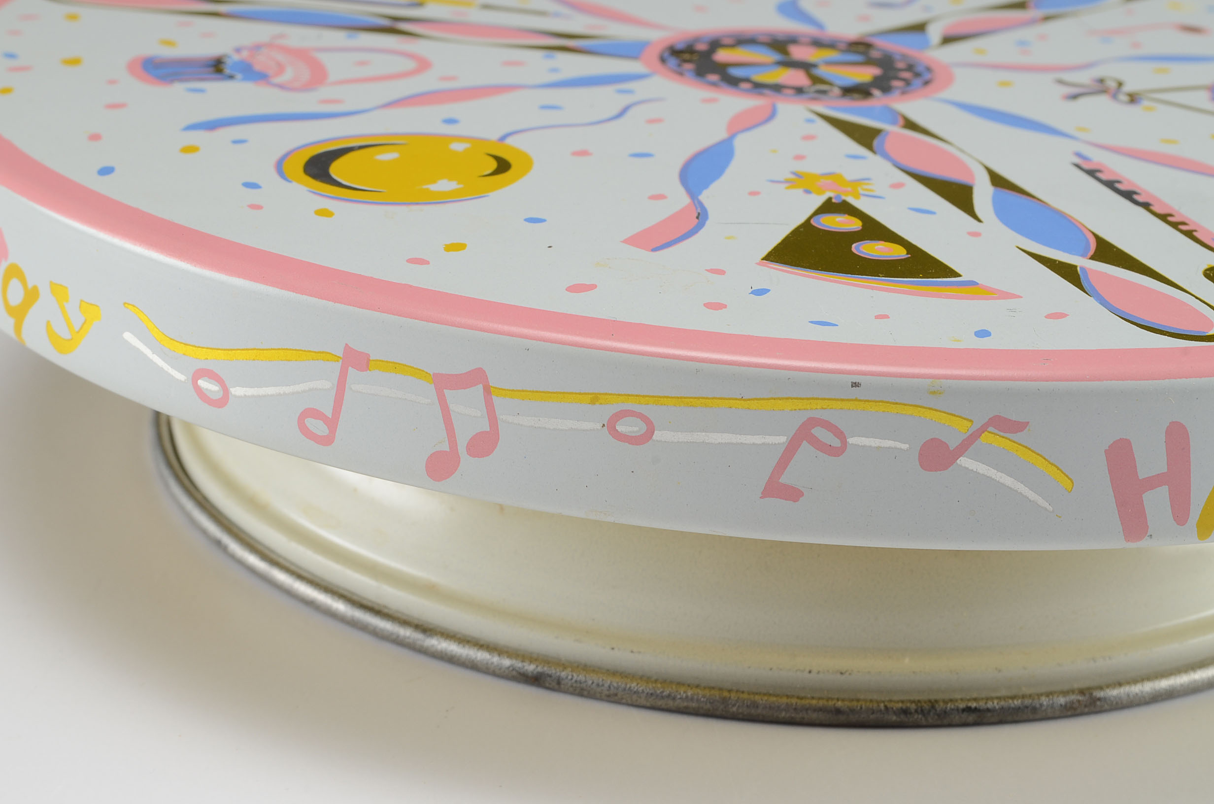 "Happy Birthday" Musical Cake Plate 