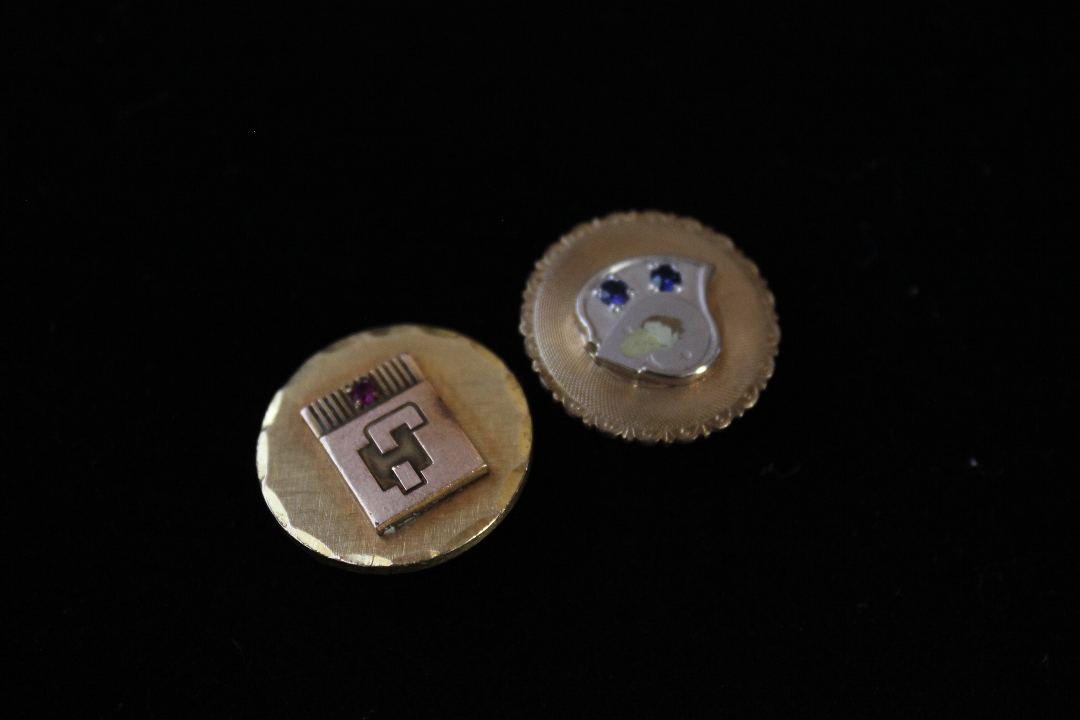 Collection of Women's Vintage Costume Jewlery