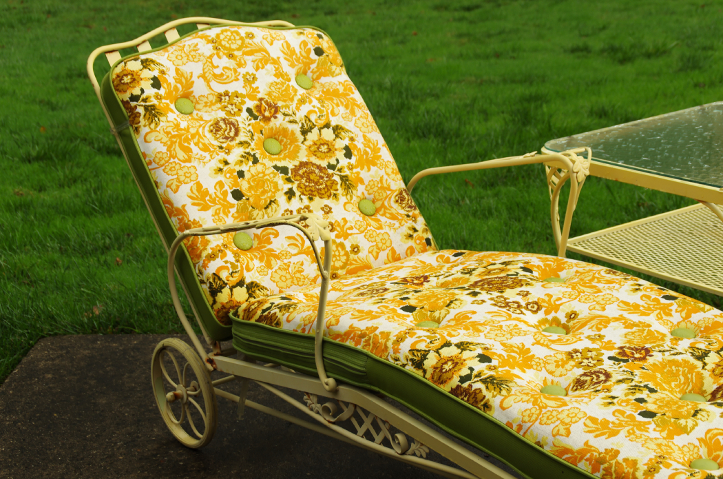 Vintage Wrought Iron Chaise Lounge with Cushion and Side Table