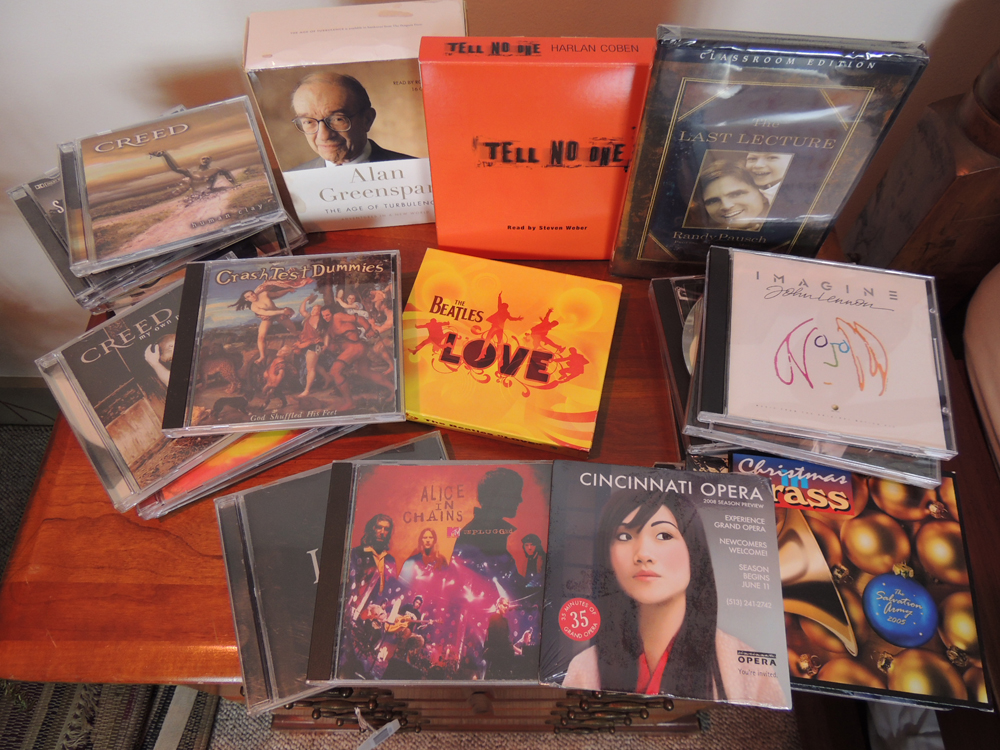 Philips MP3 Recorder CD Portable Radio Boombox and CDs