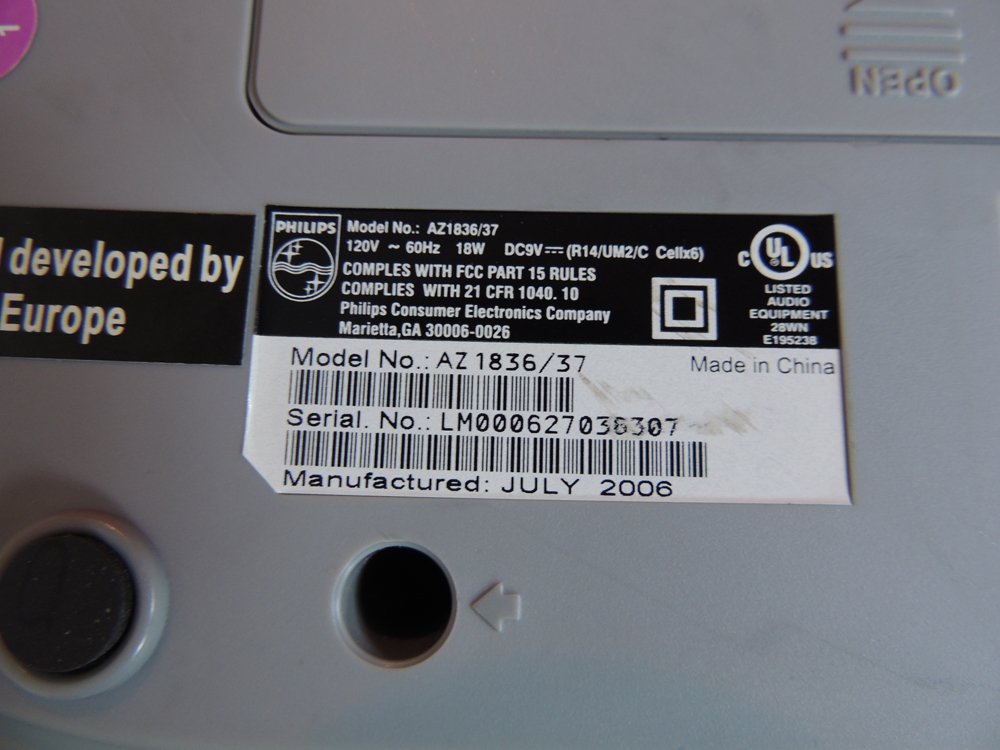 Philips MP3 Recorder CD Portable Radio Boombox and CDs