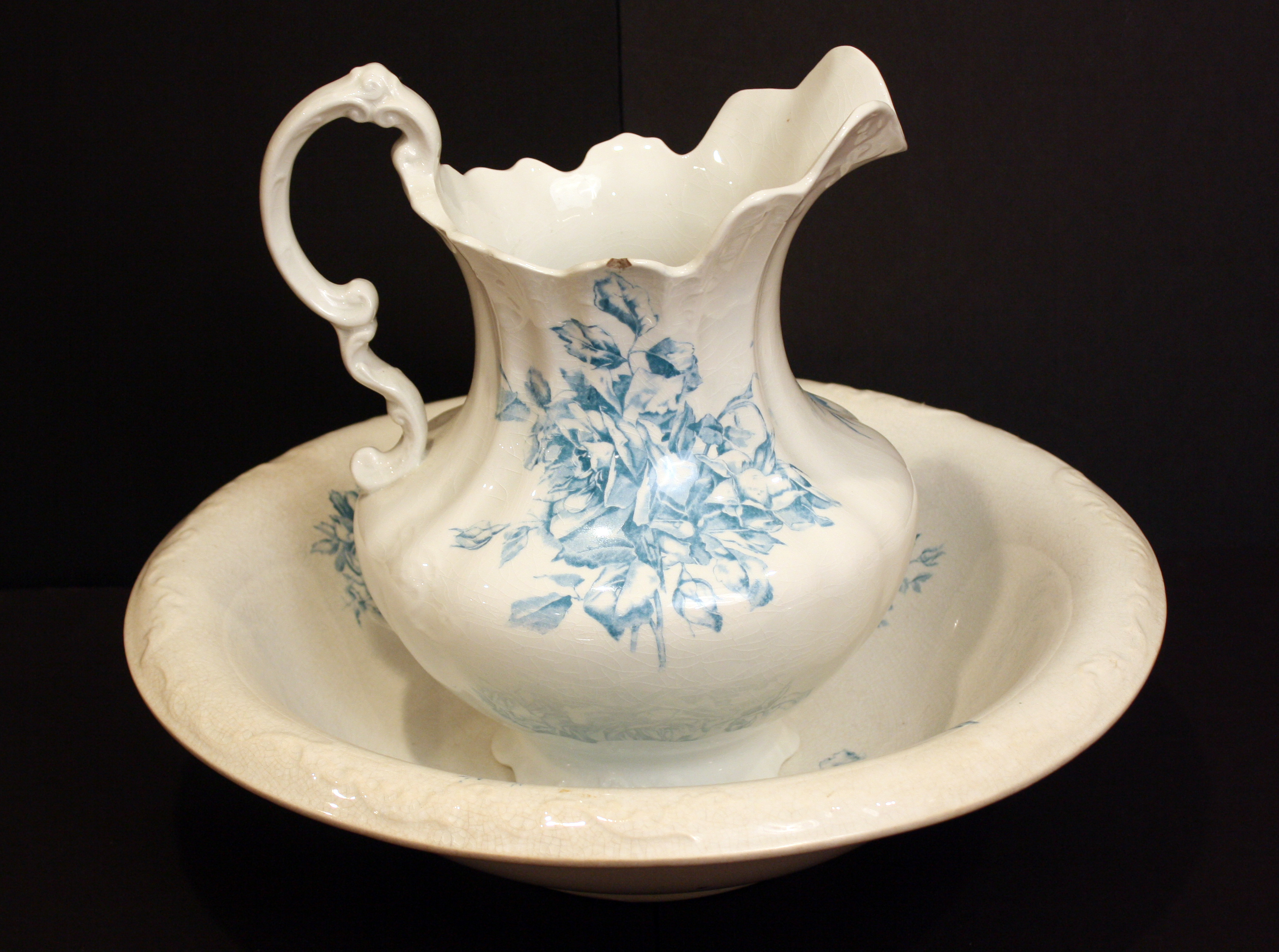 Vintage Laughlin Chamber Set