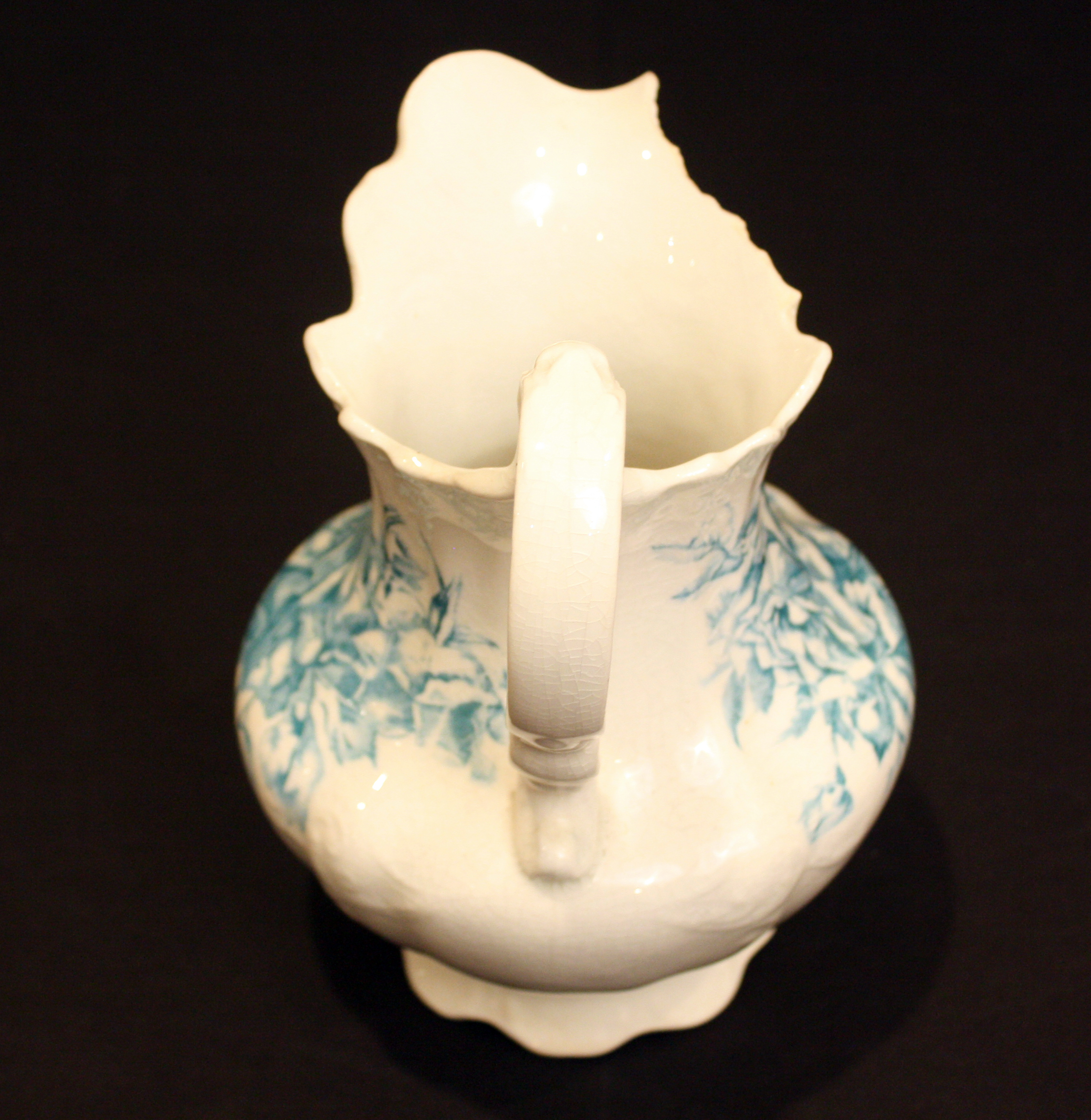 Vintage Laughlin Chamber Set