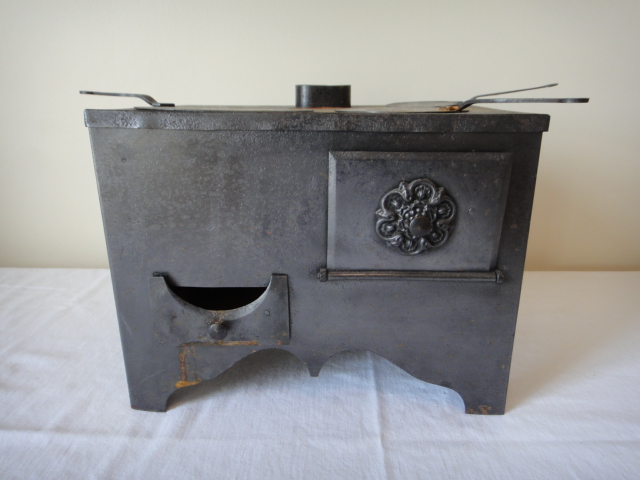 Child's Vintage Metal Toy Stove