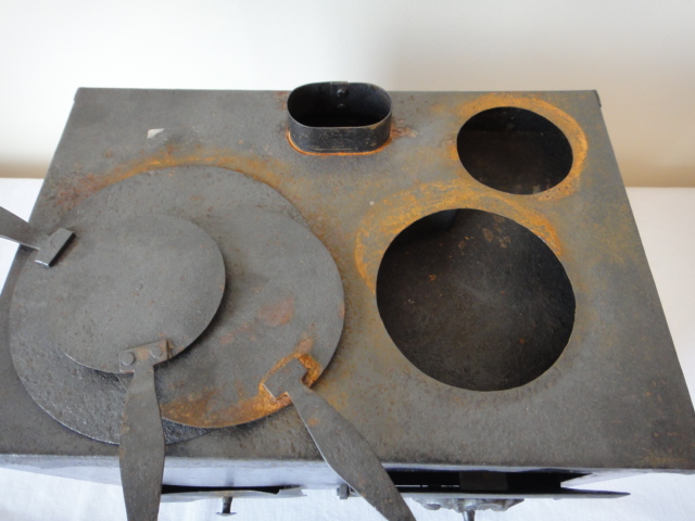 Child's Vintage Metal Toy Stove