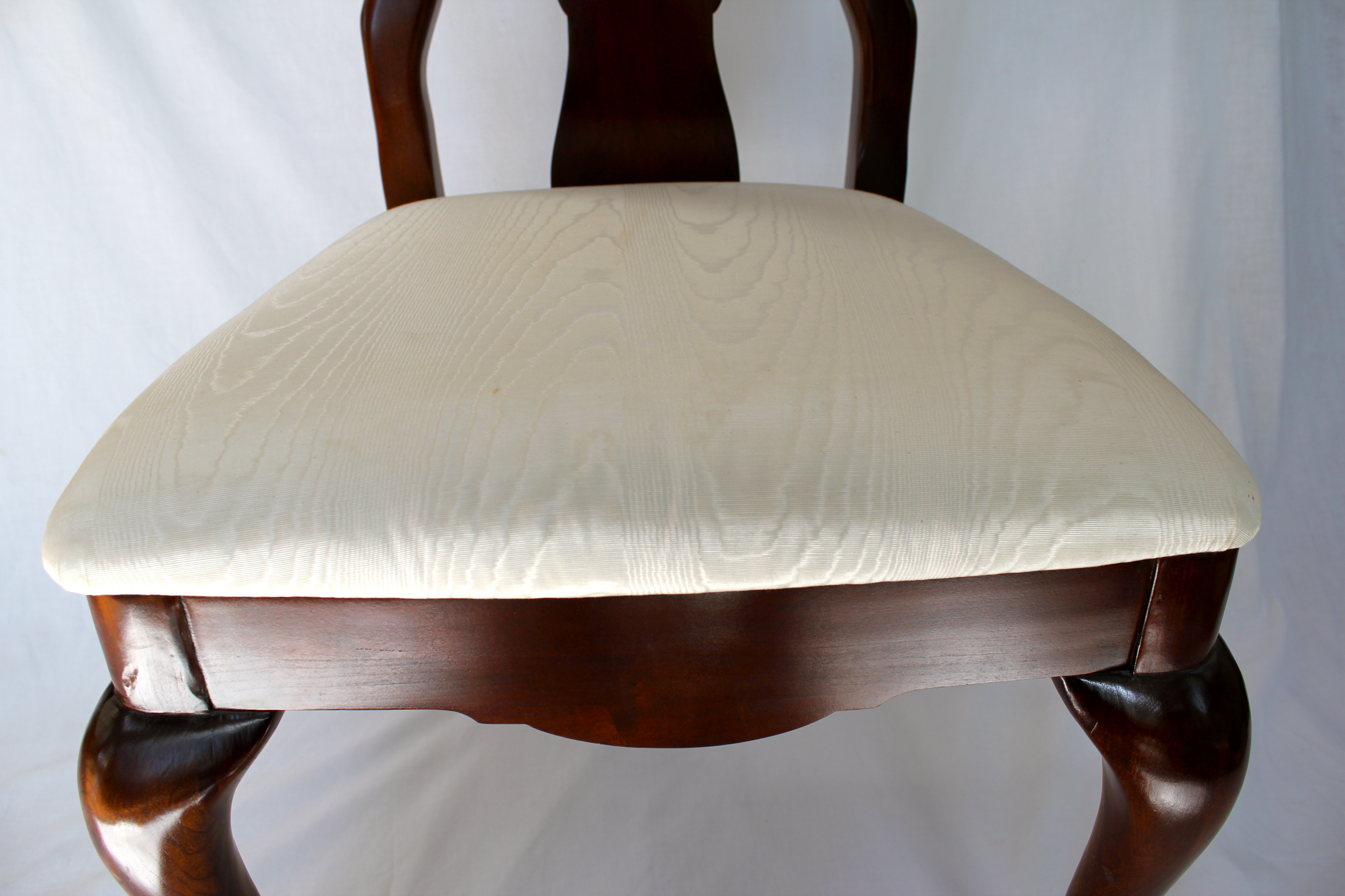 Queen Anne Dining Room Chairs by Thomasville