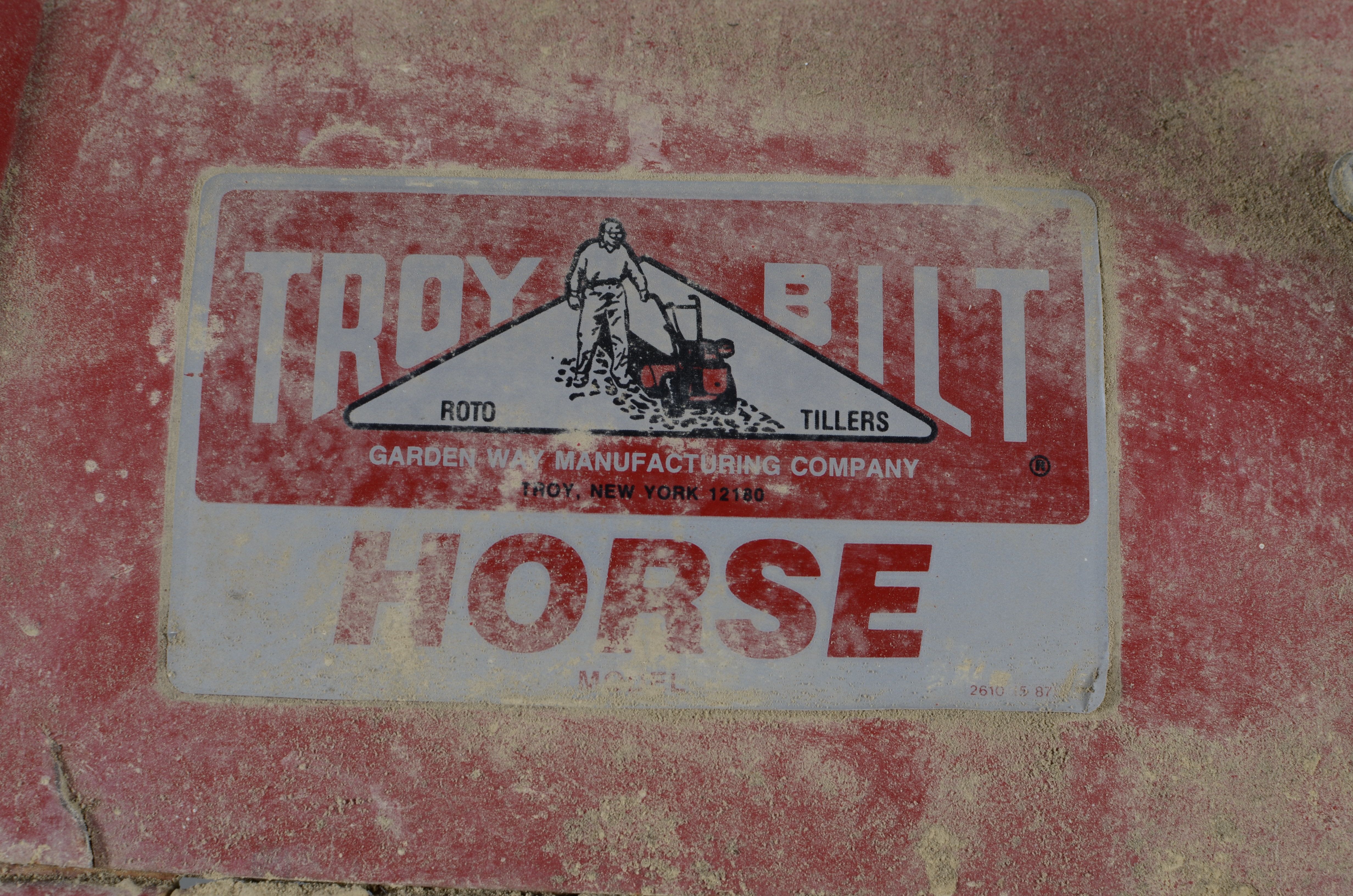 Briggs and Stratton Horse Tiller with 7HP Cast Iron Bore Engine